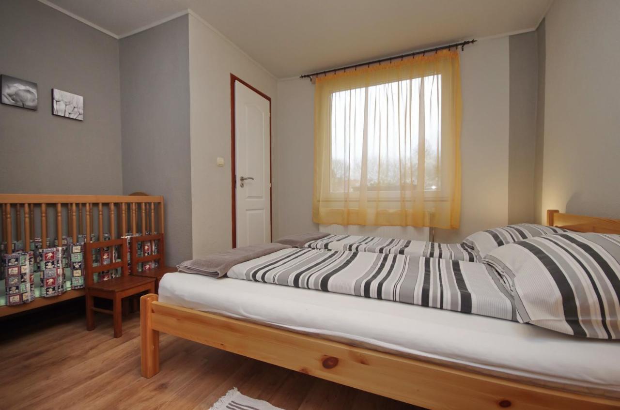Bodza Apartman ยูลา ภายนอก รูปภาพ