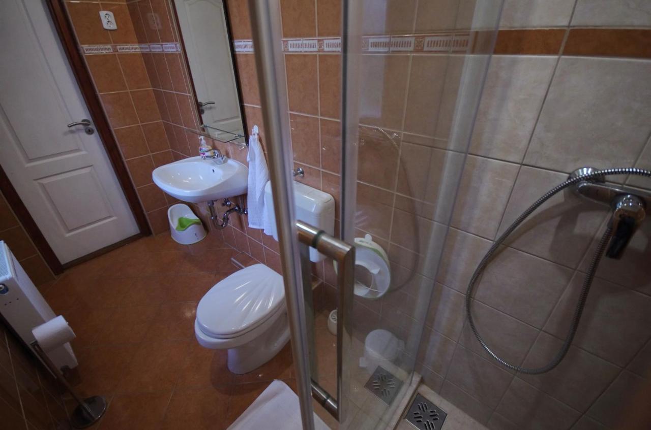 Bodza Apartman ยูลา ภายนอก รูปภาพ